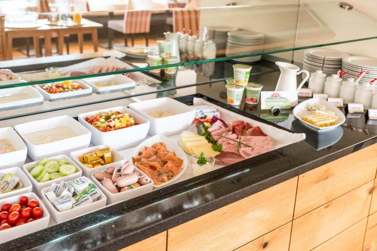 Jauch'S Loewen Hotel-Restaurant Neuershausen Dış mekan fotoğraf